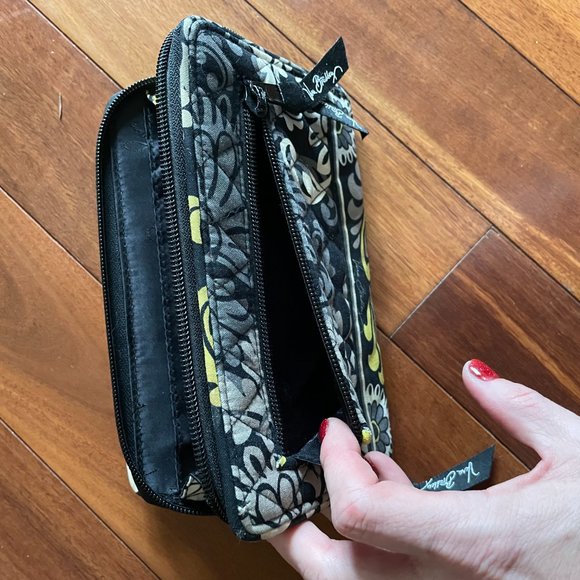 Vera Bradley | Baroque Pattern | Wallet - Picture 6 of 6